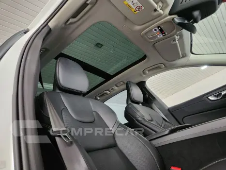 XC60 2.0 4P T8 RECHARGE ULTRA AWD GEARTRONIC AUTOMÁTICO