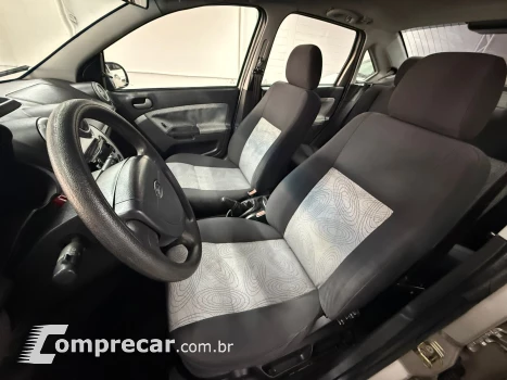 FIESTA 1.6 Rocam SE Sedan 8V