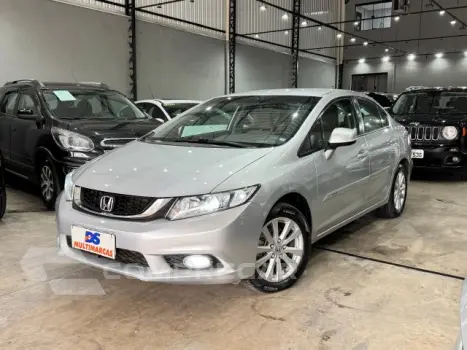 HONDA CIVIC - 1.8 LXS 16V 4P AUTOMÁTICO 4 portas