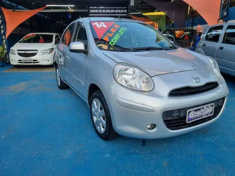 NISSAN MARCH 1.6 SV 16V 4 portas