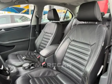 JETTA Highline 2.0 TSI 16V 4p Tiptronic