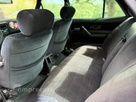 OPALA 4.1 DIPLOMATA SE 12V ÁLCOOL 4P MANUAL