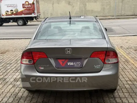 CIVIC - 1.8 LXS 16V 4P AUTOMÁTICO