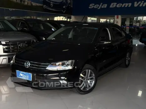 Volkswagen JETTA Comfortline 1.4 TSI 16V 4p Aut. 4 portas