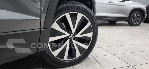 TAOS Highline 1.4 250 TSI Flex Aut.