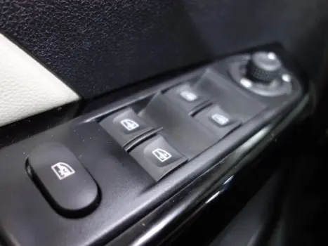 CAPTUR - 1.6 16V SCE INTENSE X-TRONIC