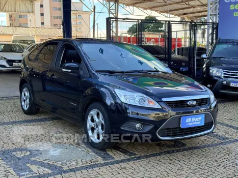 FOCUS 2.0 Titanium Hatch 16V