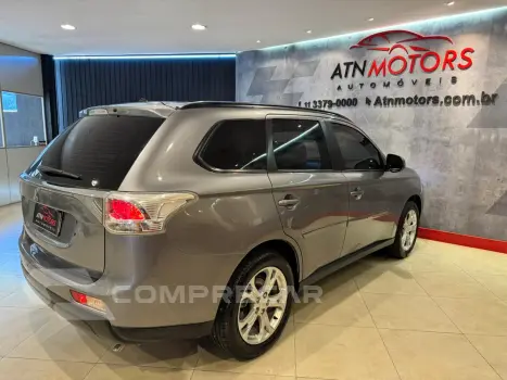 Outlander 2.0 16V 4P AUTOMÁTICO