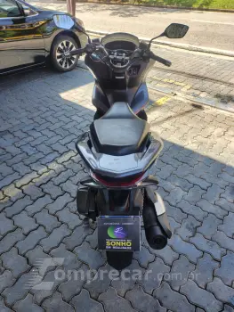 PCX 150 DLX