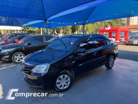 Toyota ETIOS SEDAN - 1.5 X SEDAN 16V 4P MANUAL 4 portas