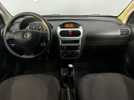 Corsa Sedan Premium 1.4 (Flex)