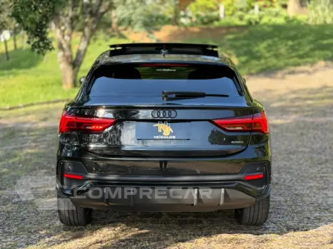 Q3 2.0 40 TFSI GASOLINA SPORTBACK PERFORMANCE BLACK QUATTRO