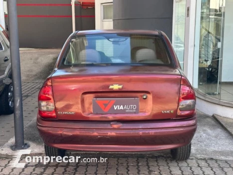 CLASSIC - 1.0 MPFI VHCE 8V 4P MANUAL