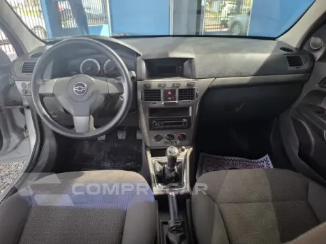 VECTRA SEDAN - 2.0 MPFI EXPRESSION 8V 140CV 4P MANUAL