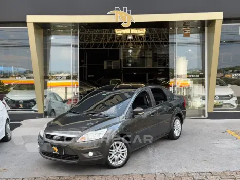 FORD Focus Sedan 2.0 16V/2.0 16V Flex 4p 4 portas
