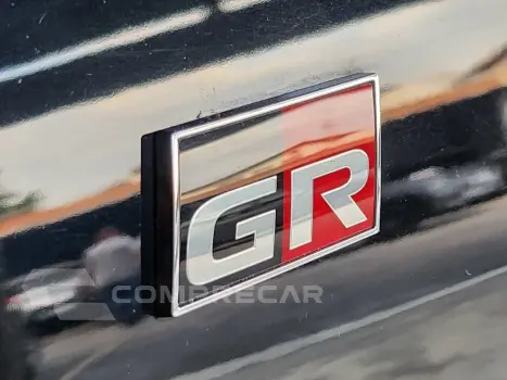 HILUX 2.8 D-4D TURBO DIESEL CD SRX LIMITED 4X4 AUTOMÁTICO