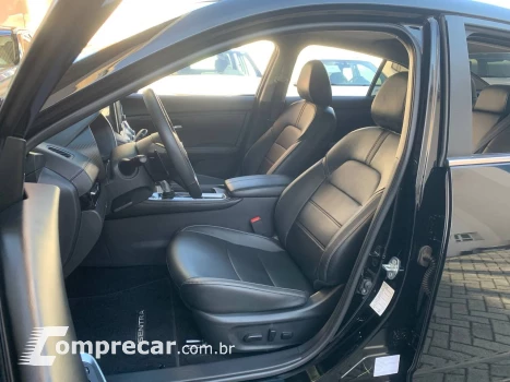 Sentra Exclu. Int. Premium 2.0 16V Aut.