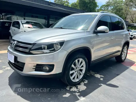Volkswagen TIGUAN 2.0 TSI 16V 200cv Tiptronic 5p 4 portas