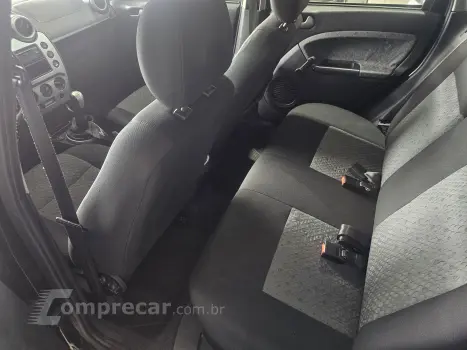 FIESTA 1.6 MPI Hatch 8V