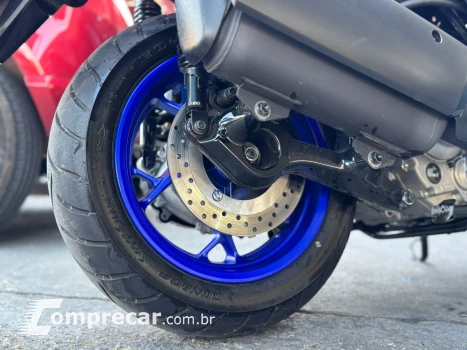 Xmax 250