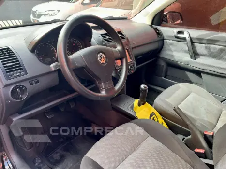 POLO SEDAN 1.6 MI 8V