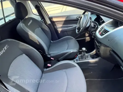 HOGGAR 1.6 Escapade 16V