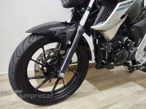 Fazer FZ25