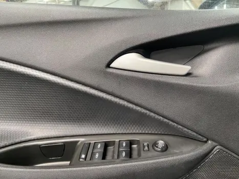 ONIX HATCH LT 1.0 12V TB FLEX