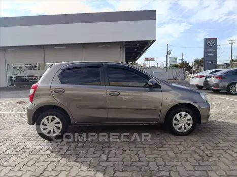 ETIOS 1.5 XS 16V FLEX 4P AUTOMÁTICO
