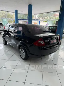 FIESTA 1.6 MPI Class Sedan 8V