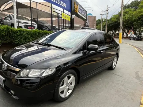 Honda CIVIC 1.8 LXS 16V 4 portas