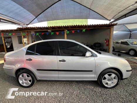 POLO SEDAN 1.6 MI 8V FLEX 4P MANUAL