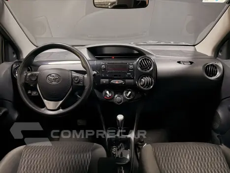 ETIOS 1.5 X PLUS 16V FLEX 4P AUTOMÁTICO