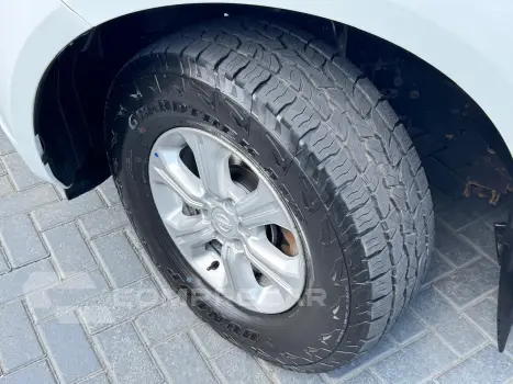 FRONTIER 2.3 16V Turbo XE CD 4X4