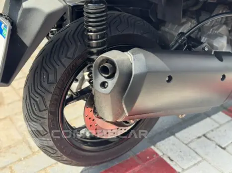 XMAX ABS - Scooter