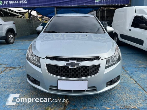 Cruze Sedan