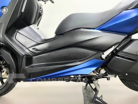 YAMAHA XMAX ABS