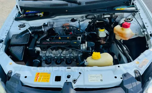 CELTA 1.0 MPFI Life 8V