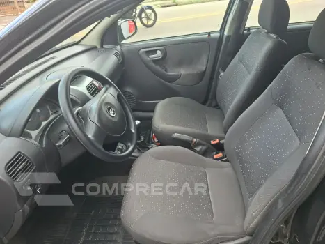 Corsa 1.4 Mpfi Premium Sedan 8V Flex 4P Manual