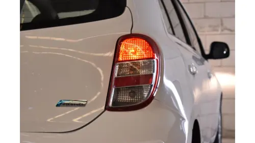 MARCH - 1.6 SV 16V 4P MANUAL