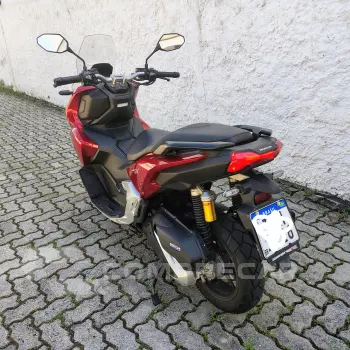 ADV 160