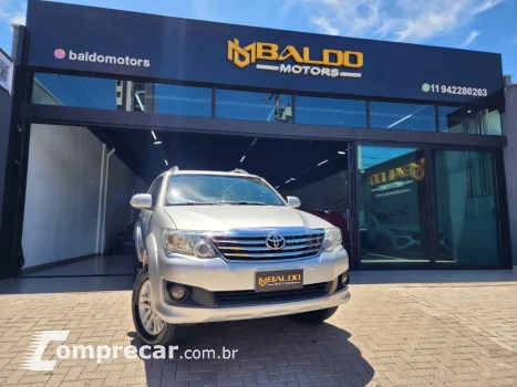 Toyota Hilux SW4 SR 4x2 2.7/ 2.7 Flex 16V Aut. 4 portas
