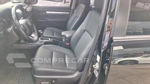 HILUX 2.8 D-4D TURBO DIESEL CD SRX PLUS 4X4 AUTOM