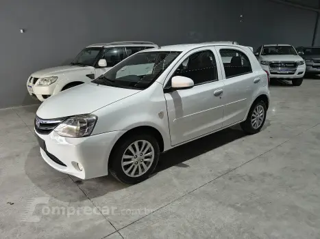 Toyota ETIOS 1.5 XLS 16V 4 portas