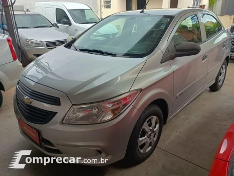 CHEVROLET ONIX 1.0 LT 4 portas