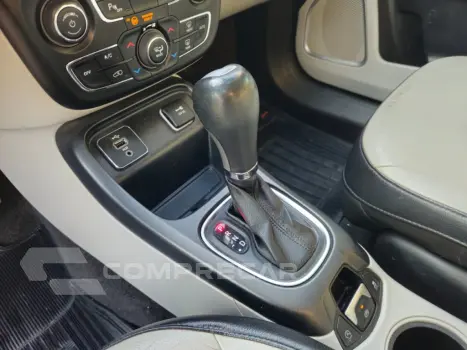 COMPASS 2.0 16V FLEX LONGITUDE AUTOMÁTICO