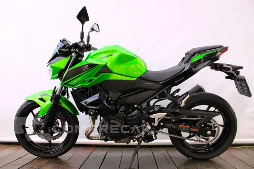 KAWASAKI Z400