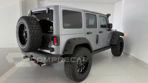 WRANGLER U SAHARA