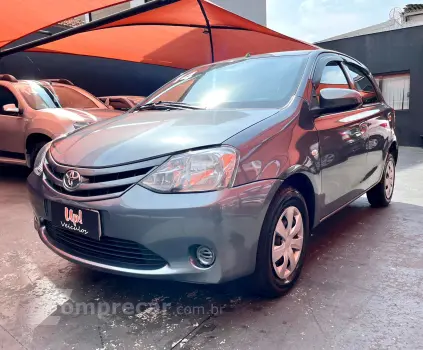 Toyota ETIOS 1.3 X 16V 4 portas