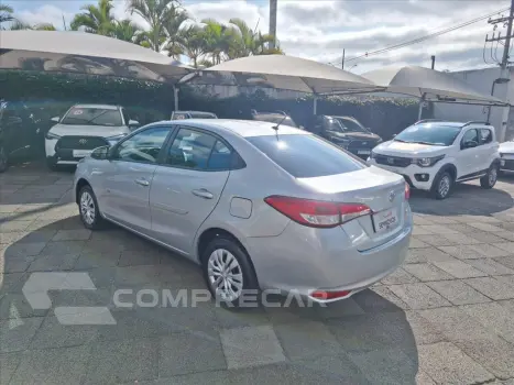 YARIS 1.5 16V FLEX SEDAN XL LIVE MULTIDRIVE